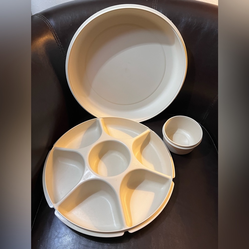 Vintage Tupperware Divided Veggie Fruit Dip Party Tray Bottom Tray For Ice
